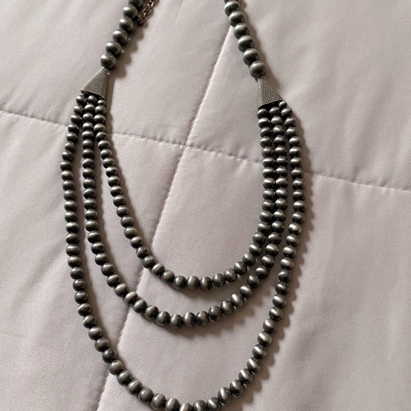 Jewelry - Faux Navajo pearls